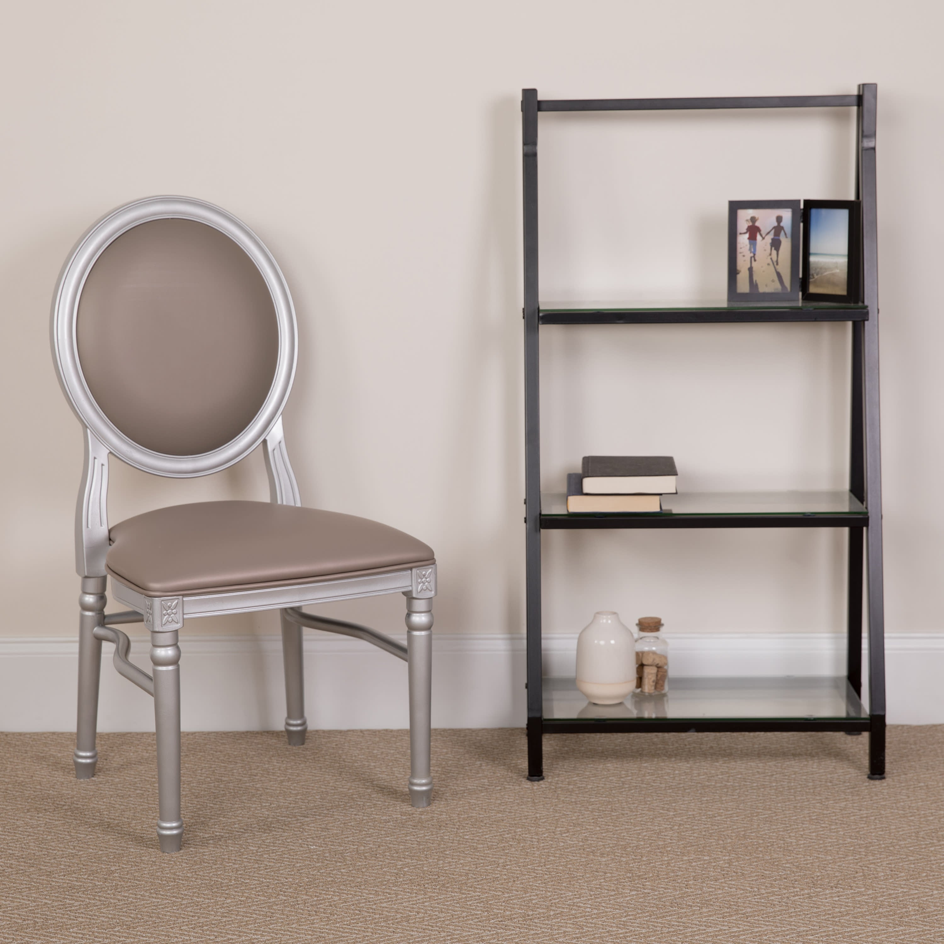 Black king top louis chair